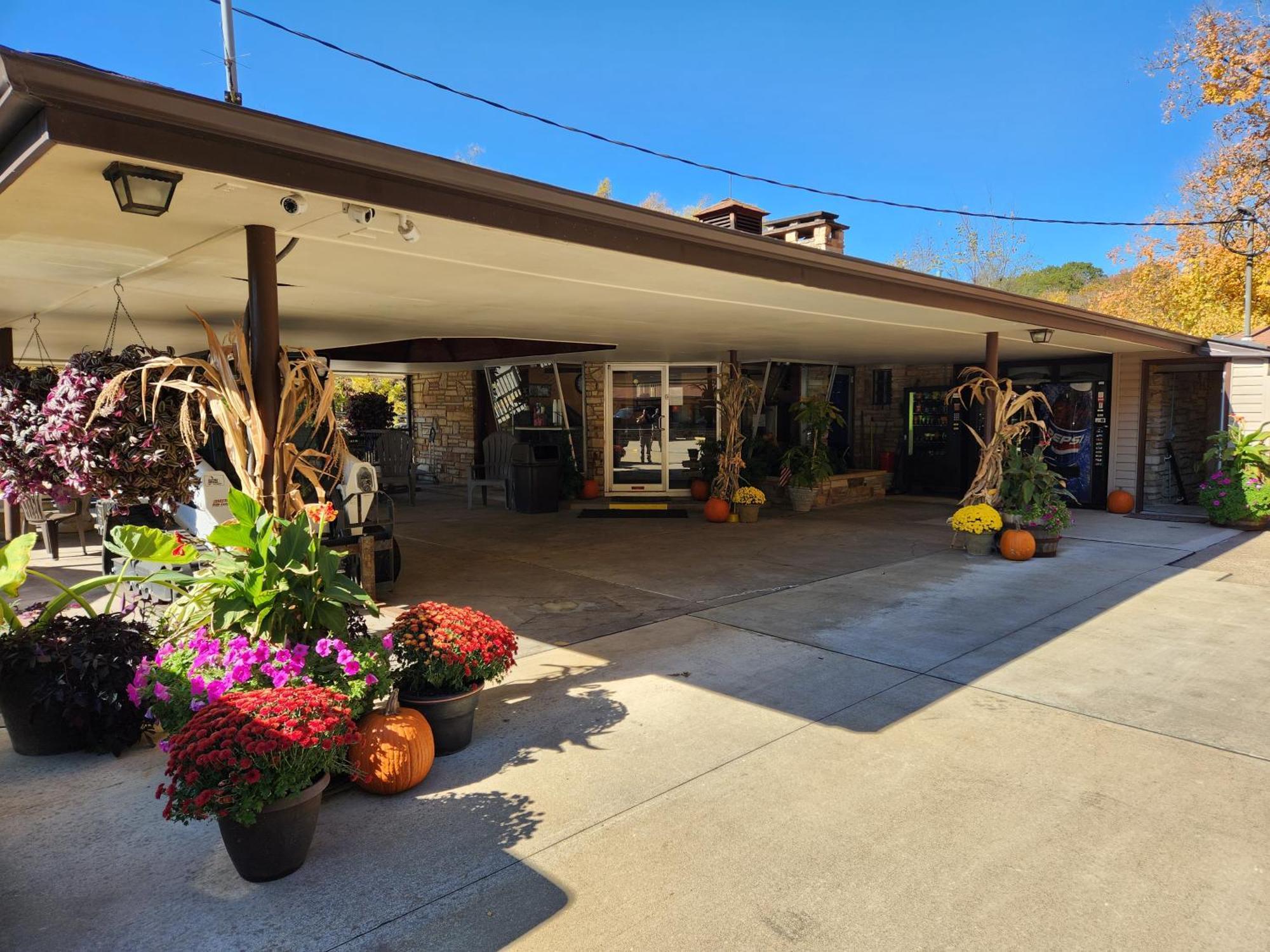 Jefferson Hills Motel Clairton Exterior foto
